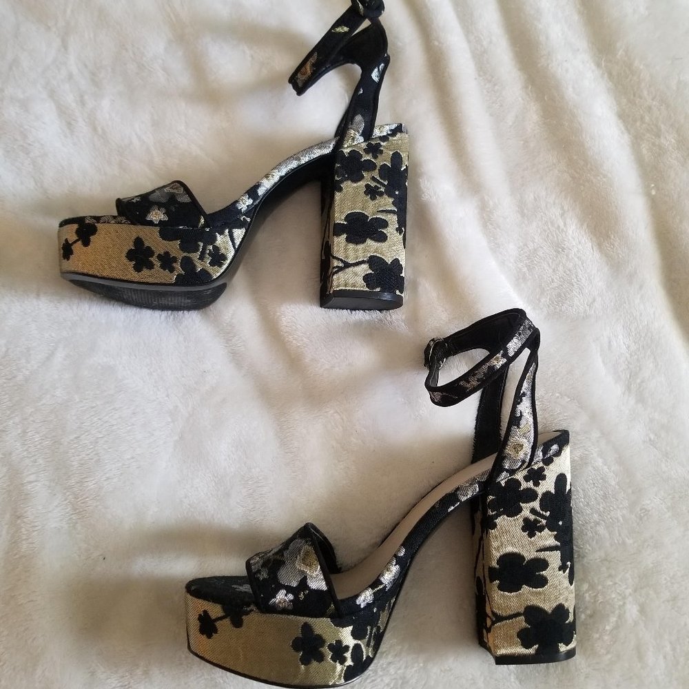 Nine West Floral Platform Heels - Picture 4 of 4